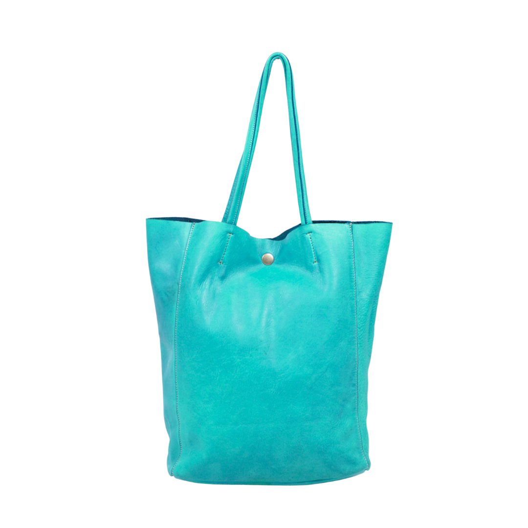 SHOPPER NICOLE