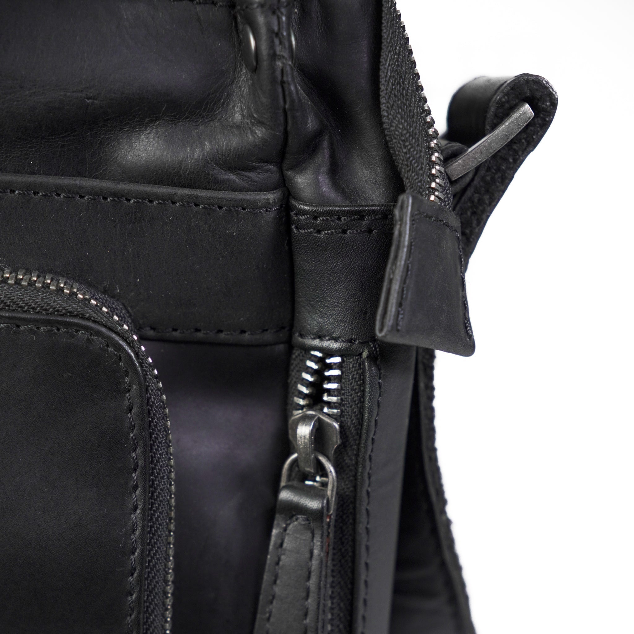 BRIEFCASE VIATGE - Re - Cuir